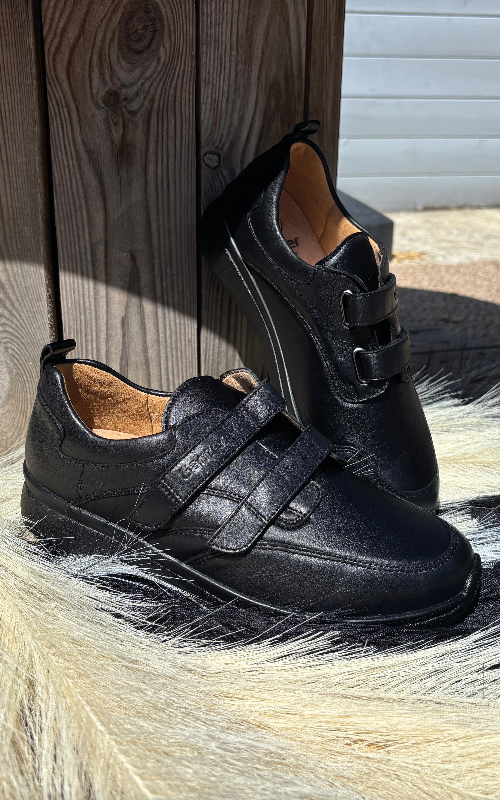Slide_tel_moccassins.jpg